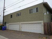 Ocean Palms Apartments in Oceanside, CA - Building Photo - Building Photo