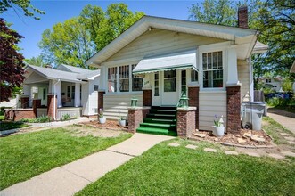 228 N Oakdale Ave in Decatur, IL - Building Photo - Building Photo