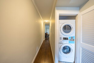 664 Moody St, Unit 2 in Waltham, MA - Building Photo
