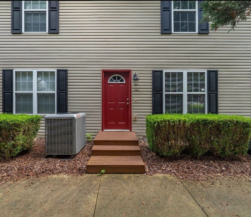 1113 High St in Johnson City, TN - Building Photo