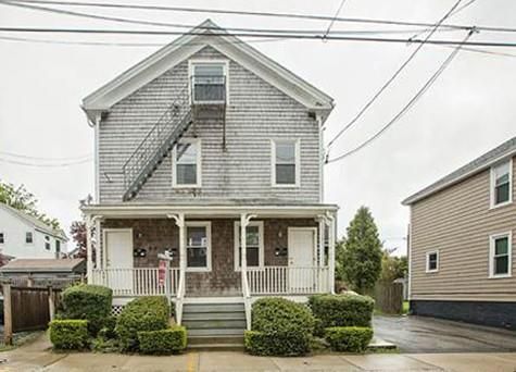 15 Webster St in Newport, RI - Foto de edificio