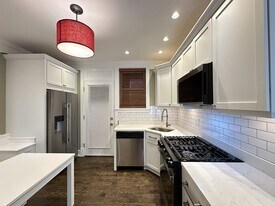 1406 W Cornelia Ave, Unit A01W in Chicago, IL - Building Photo