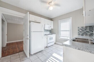 4820 Worth St-Unit -B in Dallas, TX - Building Photo - Building Photo