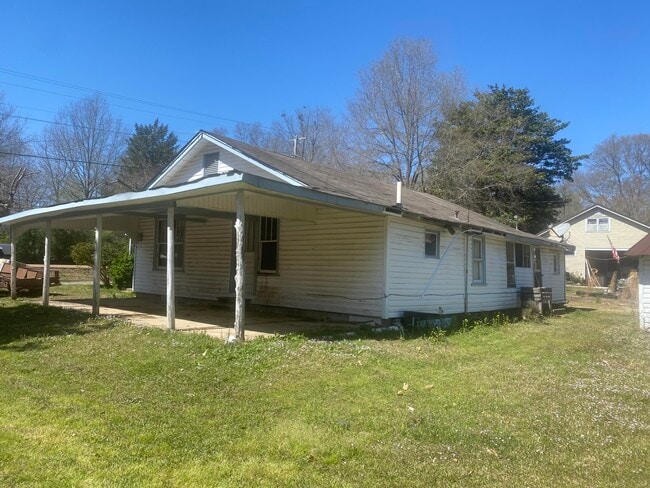 446 S Feemster Lake Rd in Tupelo, MS - Building Photo - Building Photo