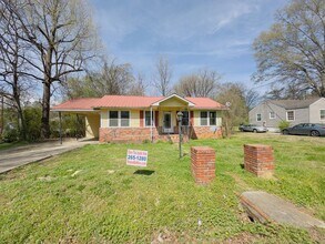 764 Hopkins Dr in Birmingham, AL - Building Photo - Building Photo