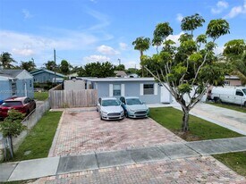 2456 NW 6th St in Pompano Beach, FL - Building Photo
