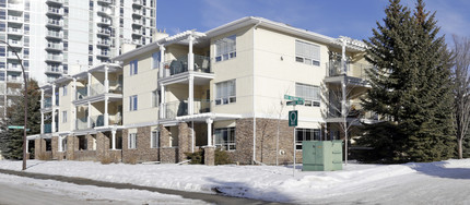 2144 Paliswood Rd SW in Calgary, AB - Building Photo - Building Photo