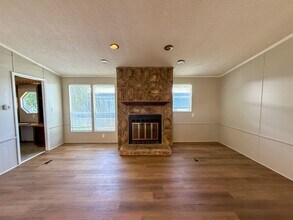 8587 Alvarado Calzada in Pensacola, FL - Building Photo - Building Photo