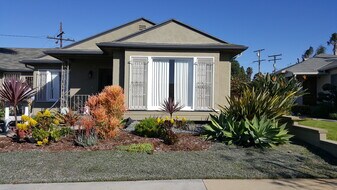 5021 W 62nd St in Los Angeles, CA - Building Photo