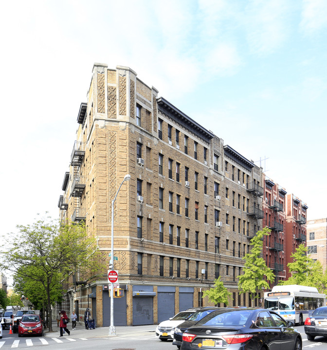 923 Simpson St in Bronx, NY - Building Photo