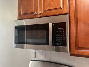 34 State St, Unit 1H in Teaneck, NJ - Building Photo - Building Photo