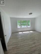 1049 Simcoe St S in Oshawa, ON - Building Photo - Building Photo