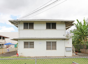 94-961 Awanei St in Waipahu, HI - Building Photo - Building Photo