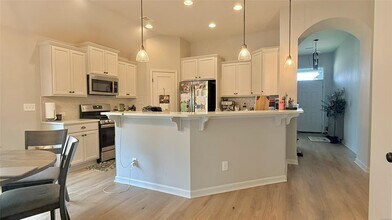 9196 Cres Lodge Cir in Pike Road, AL - Building Photo - Building Photo