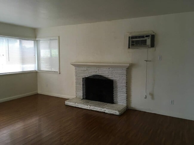 5819 48th Ave in Sacramento, CA - Building Photo - Building Photo