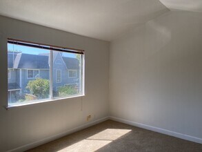 3039 Woods Cir in Davis, CA - Building Photo - Building Photo