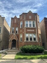 5741 N Washtenaw Ave in Chicago, IL - Building Photo