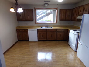 5500 S 38th St Ct, Unit 2 in Lincoln, NE - Building Photo - Building Photo