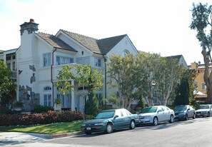 700 Heliotrope Ave in Corona Del Mar, CA - Building Photo