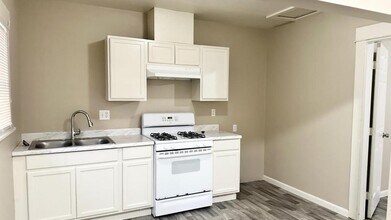 509 Marshall Ave in Modesto, CA - Building Photo - Building Photo