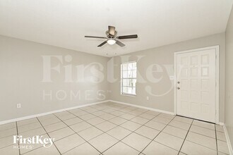 924 Brockway Ave in Orlando, FL - Foto de edificio - Building Photo