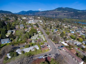 Cottonwood in Hood River, OR - Building Photo - Building Photo