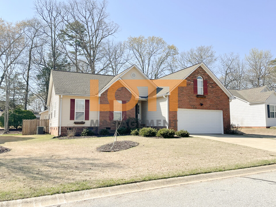 5 Golden Crest Ct in Mauldin, SC - Building Photo