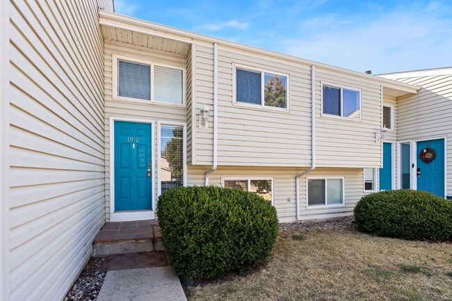 1910 E 18th St in Loveland, CO - Building Photo - Building Photo