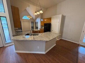 1236 Whitewood Way in Niceville, FL - Foto de edificio - Building Photo