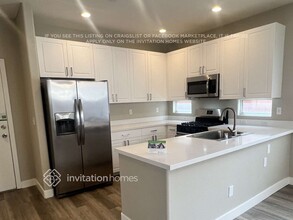 678 Baffin Island Rd in Henderson, NV - Building Photo - Building Photo