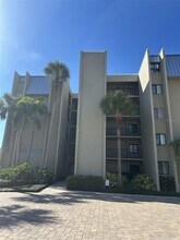 17710 Gulf Blvd in Redington Shores, FL - Building Photo - Building Photo