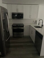 2200 NW 22nd St in Fort Lauderdale, FL - Building Photo