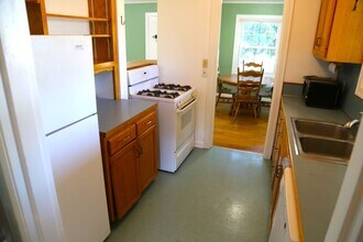 1065 SW Poplar Pl in Corvallis, OR - Building Photo - Building Photo