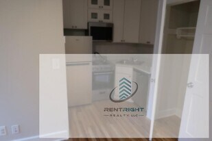 4526 N Sheridan Rd in Chicago, IL - Building Photo