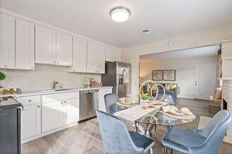 130 Kittoe Dr in Mountain View, CA - Building Photo - Building Photo