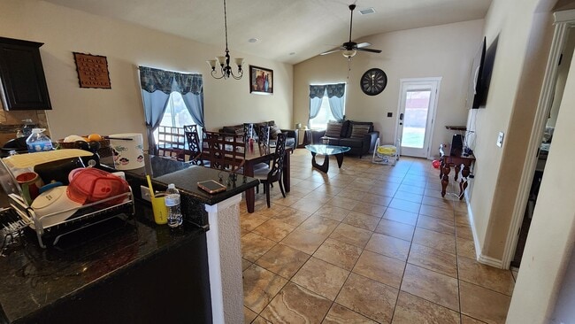 5880 Alpha Cir in Santa Teresa, NM - Building Photo - Building Photo