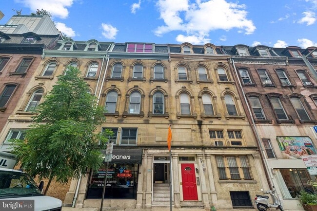property at 2116 Walnut St