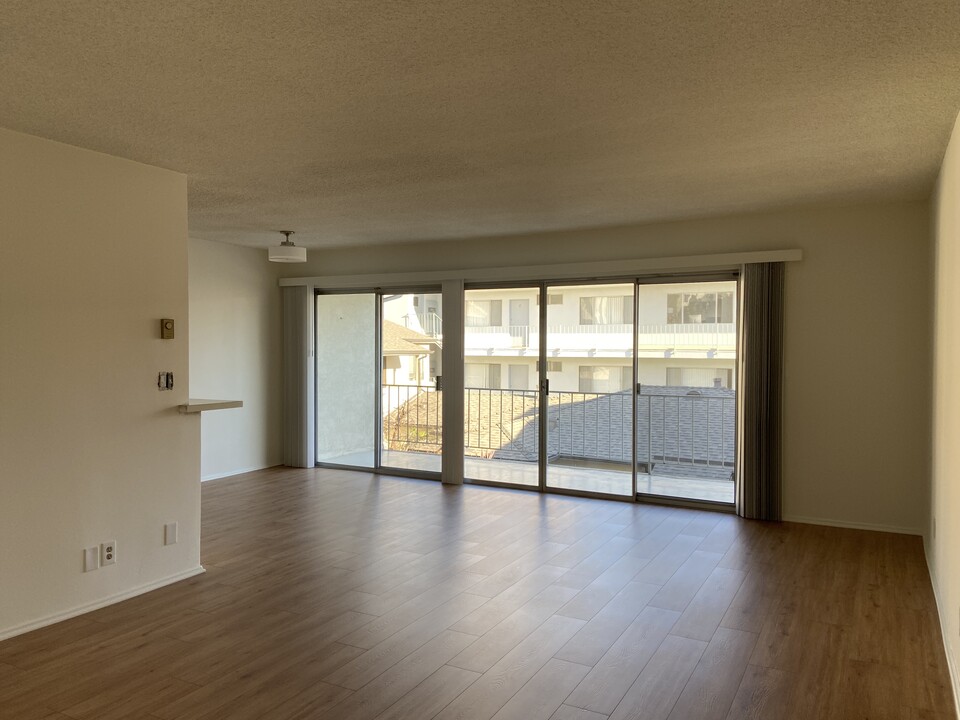 1313 14th St in Santa Monica, CA - Foto de edificio