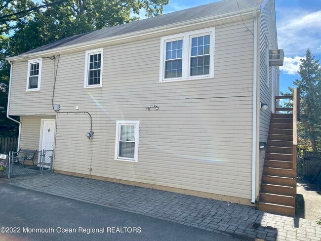 330 Norwood Ln in Avon By The Sea, NJ - Building Photo - Building Photo