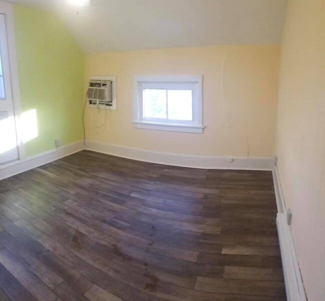 property at 822 Johnson St