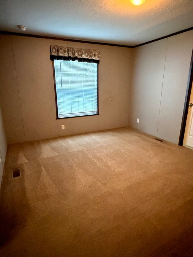 21 Maynard Cir in Oxford, MI - Building Photo - Building Photo