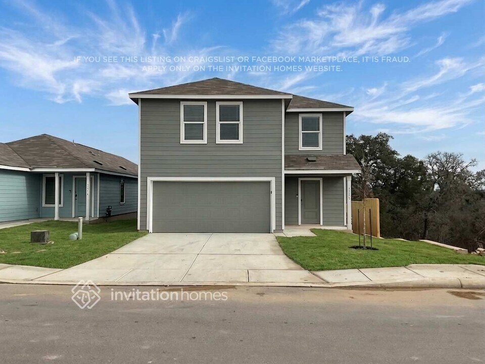 3318 Rock Ml Dm in San Antonio, TX - Building Photo