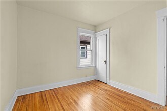 394 Taunton Pl in Buffalo, NY - Building Photo - Building Photo