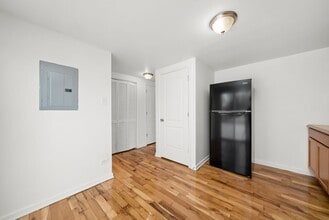 13300 S Indiana Chicago, IL 60827 in Chicago, IL - Building Photo - Building Photo