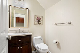 2515 248th Pl NE in Sammamish, WA - Building Photo - Building Photo