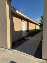 2117 Taxco Ct, Unit 2 in Edinburg, TX - Building Photo - Building Photo