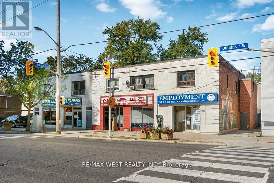 4990 Dundas St W in Toronto, ON - Building Photo