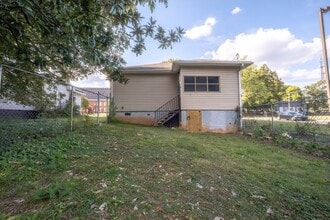 126 S Broad St in Burlington, NC - Building Photo - Building Photo