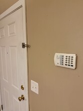 1824 7th Ave, Unit 1824 apt 1 in Huntington, WV - Foto de edificio - Building Photo