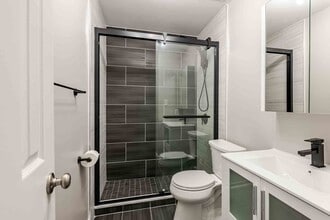 Seaview Apartments in Staten Island, NY - Foto de edificio - Building Photo